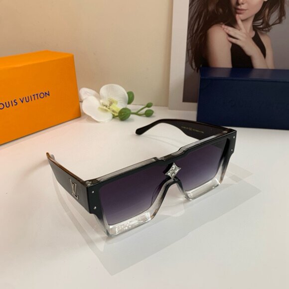Louis Vuitton Black Sunglasses - Picture 1 of 7